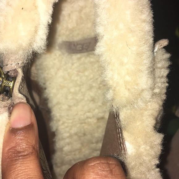 Ugg Blayre high heel boots (rare) - Picture 4 of 4